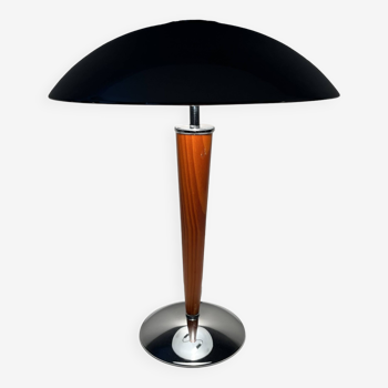 Chrome mushroom lamp in art deco style called liner