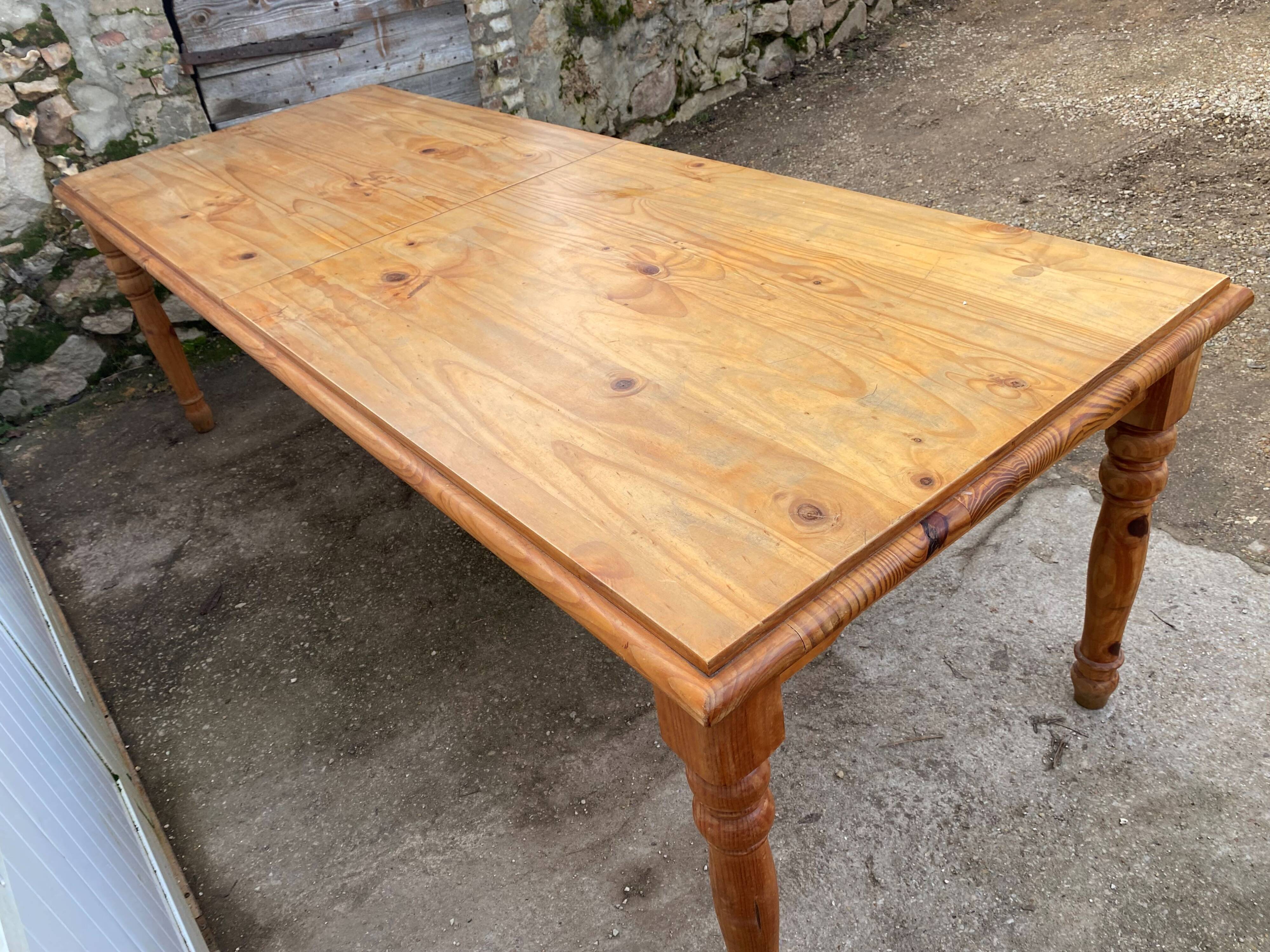 Large farmhouse dining room table 250cm in solid pine turned legs 1990