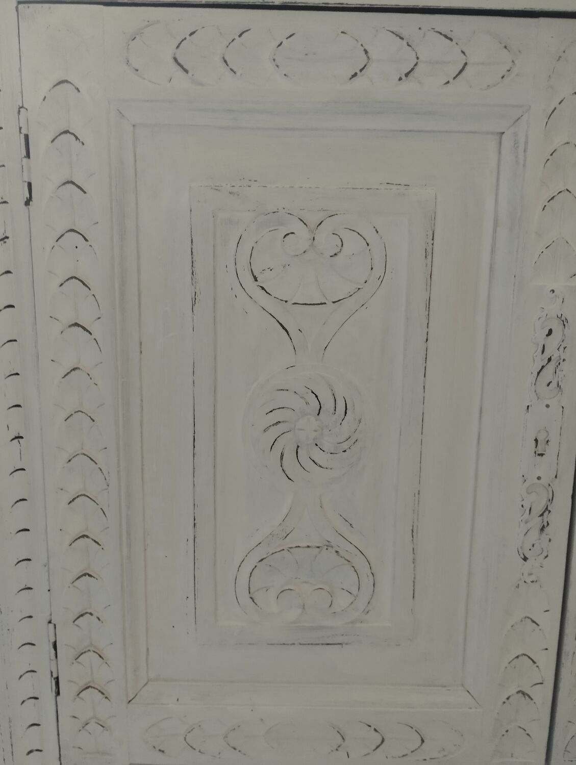 Carved walnut sideboard, white patina