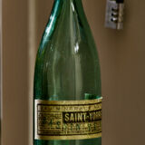 Old bottle of Saint-Yorre mineral water at the beginning of the 20th century with label in very beautiful condition!