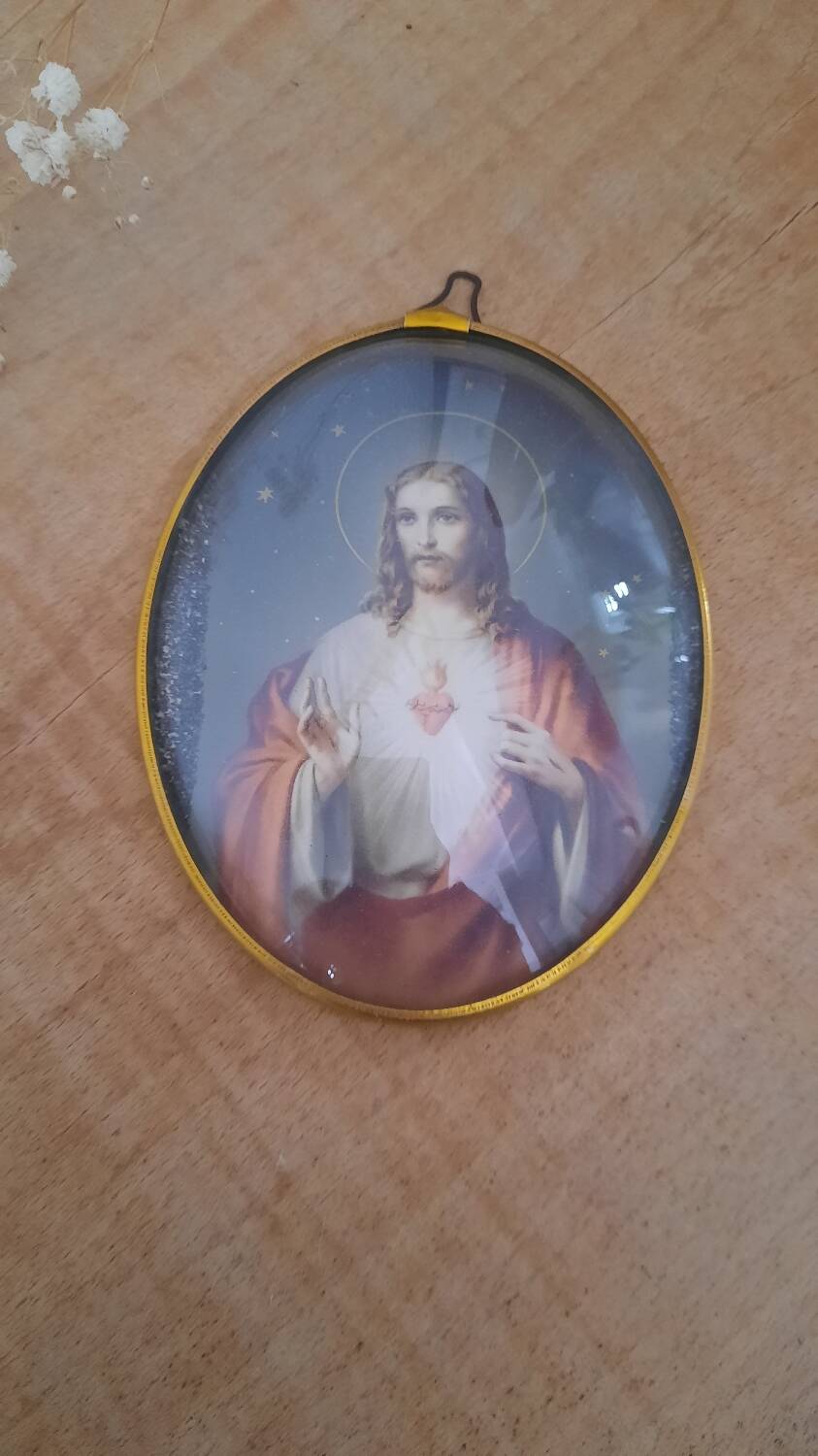 Reliquary religious frame