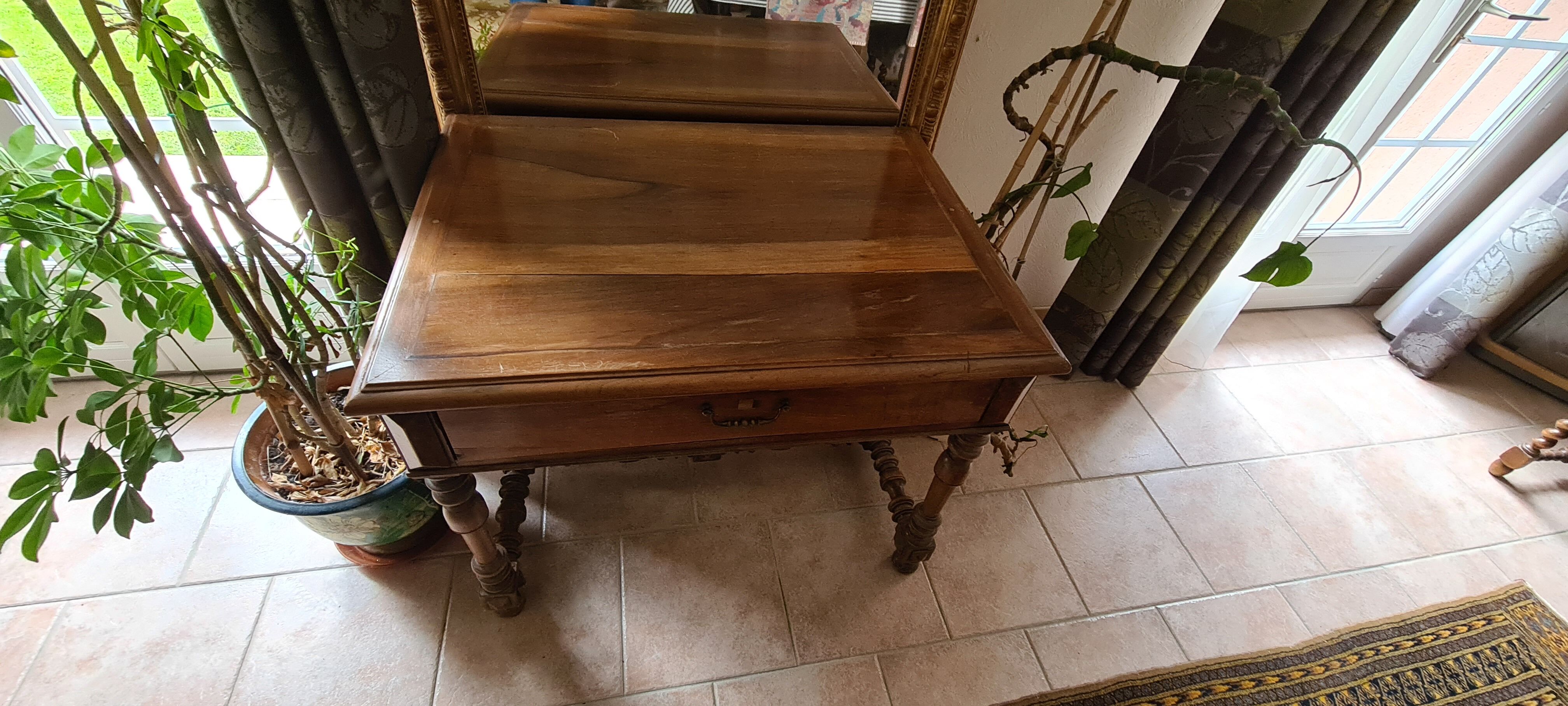 Louis XIII table