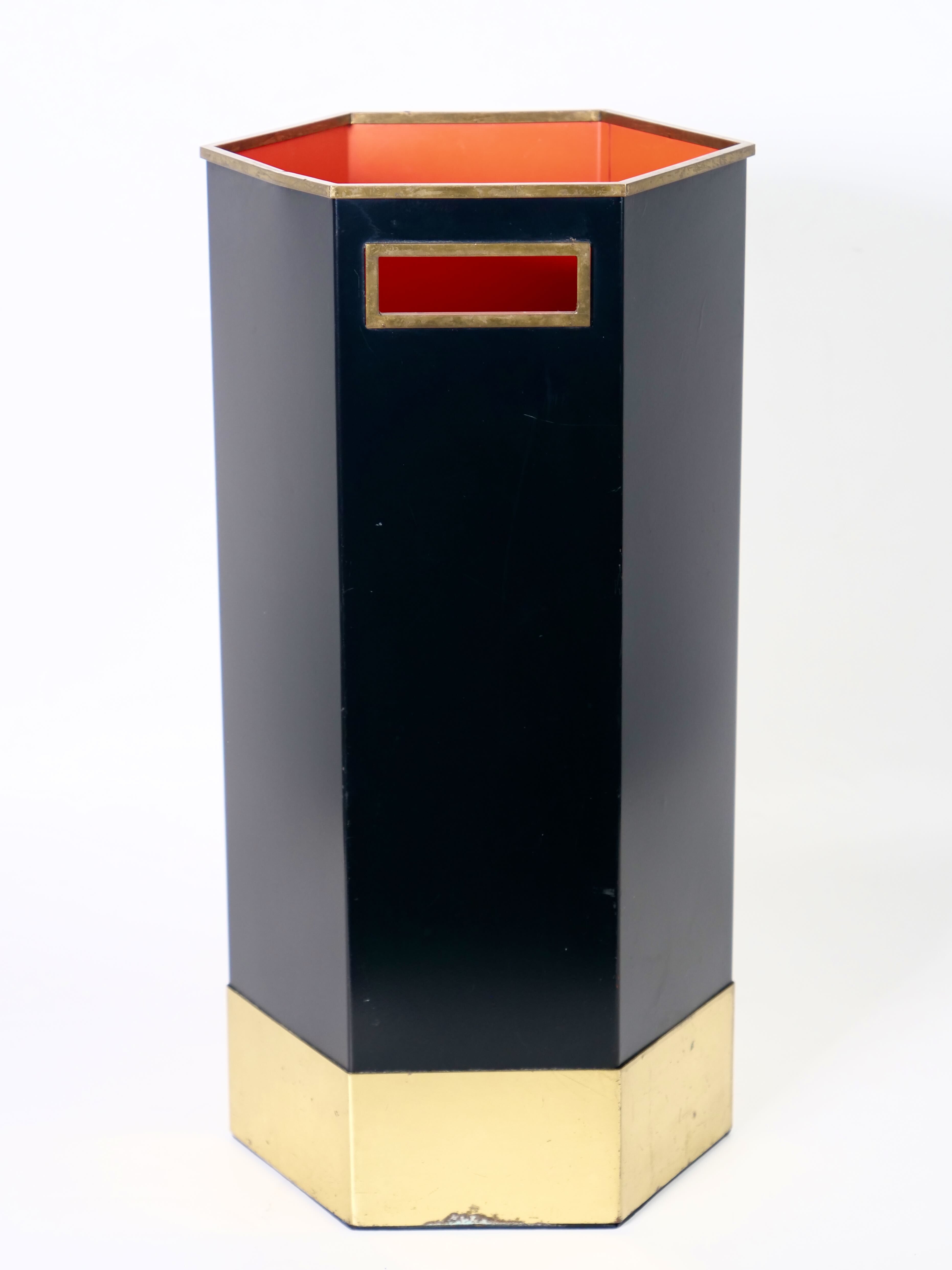 Geometric umbrella rack 60s Velca Legnano
