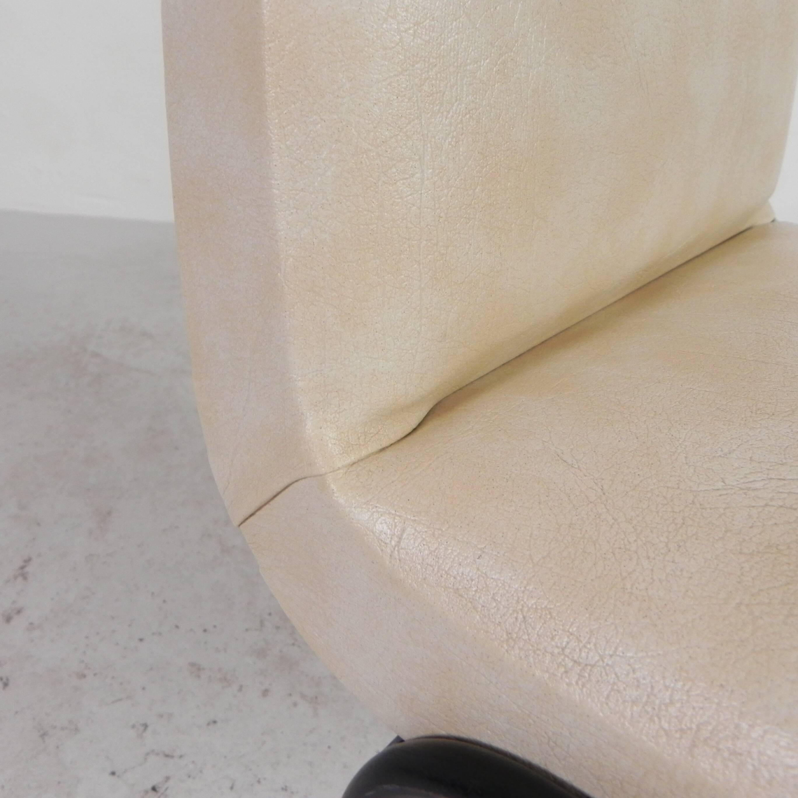 Set of 4 Meurop chairs by Pierre Guariche, 1950s