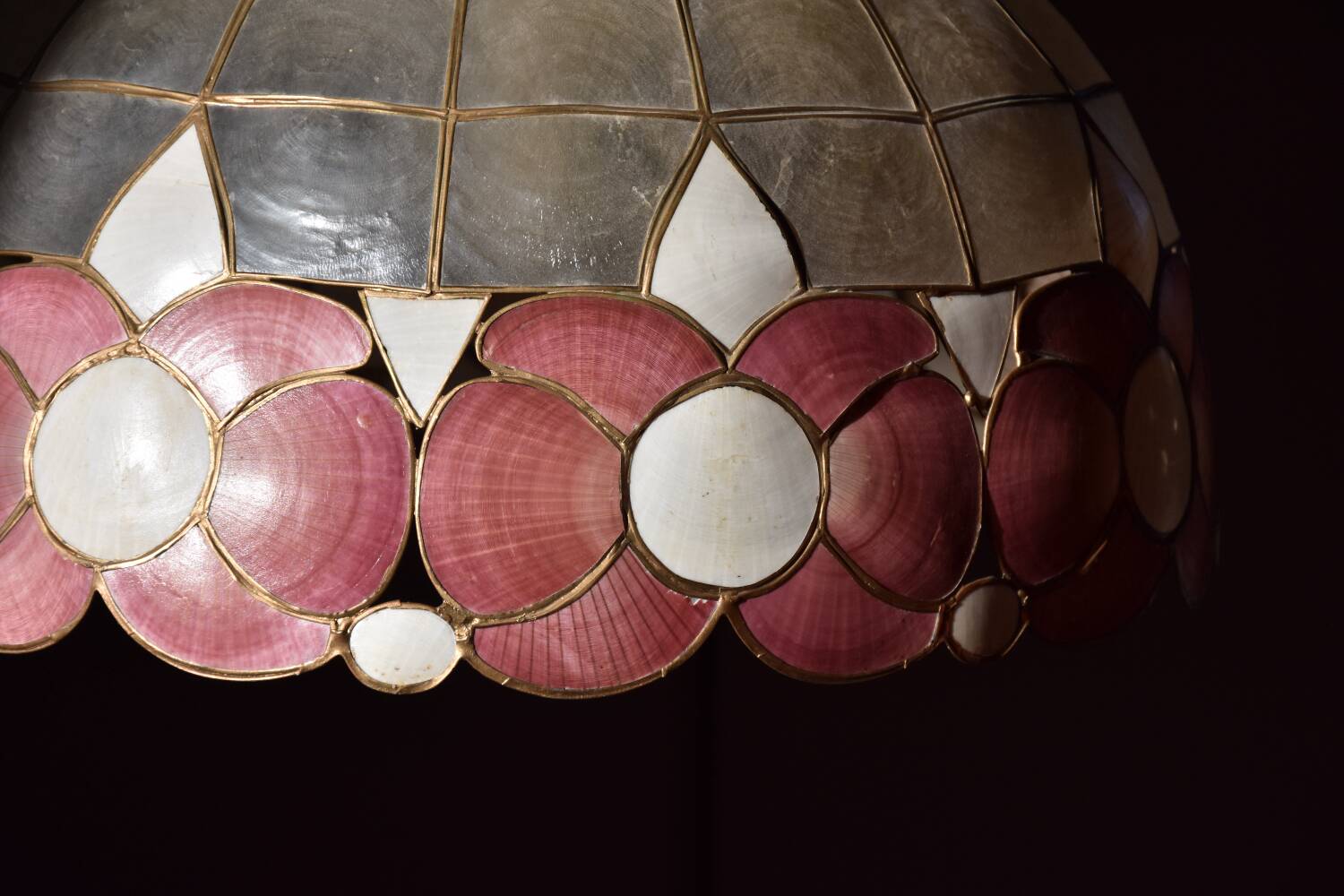 Mother-of-pearl pendant