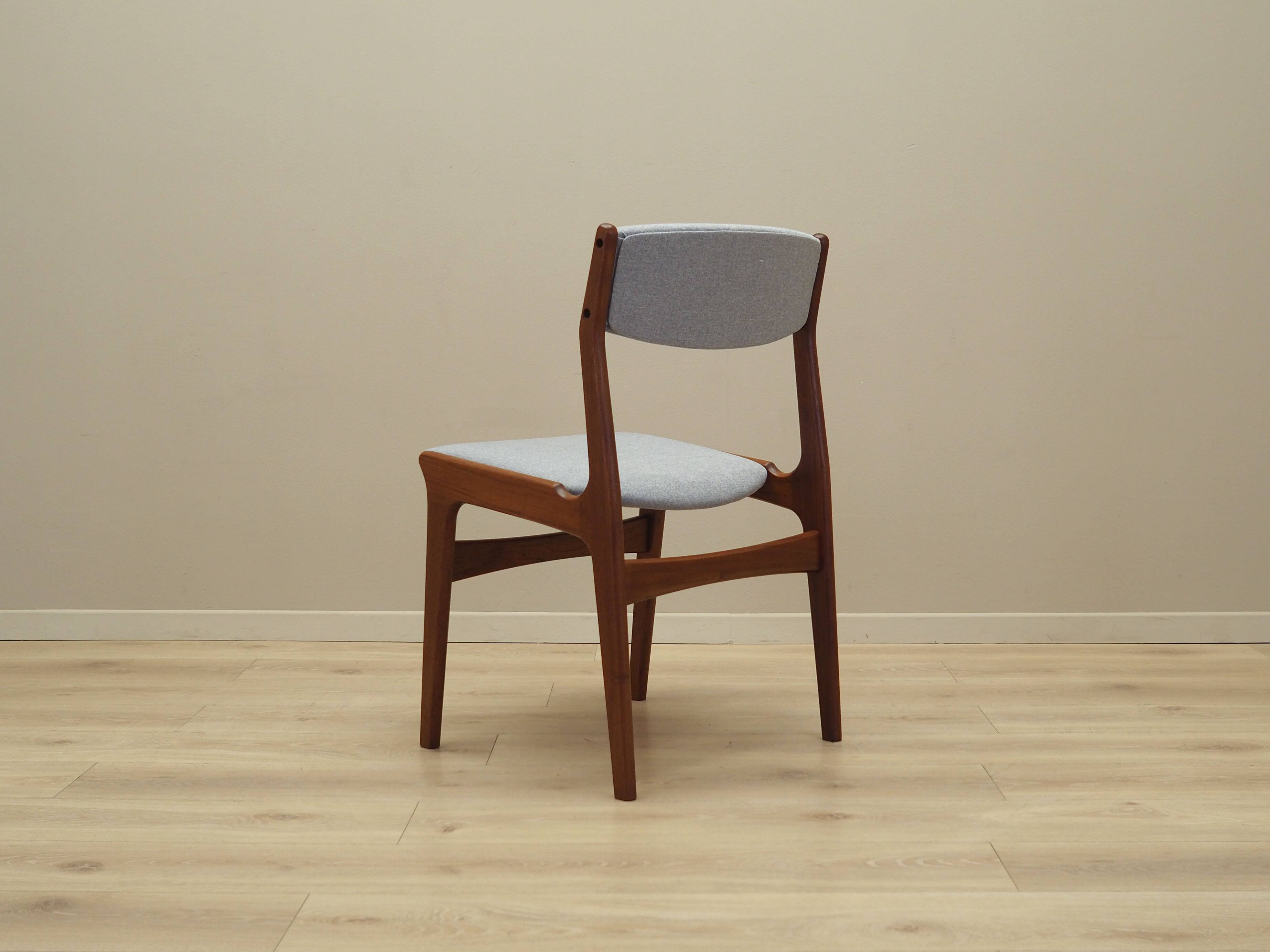 Ensemble de six chaises en teck, design danois, années 1970, fabrication : Nova