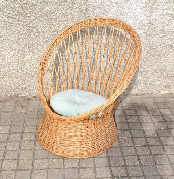Fauteuil corbeille vintage en rotin tressé - assise ronde Design 1960-1970