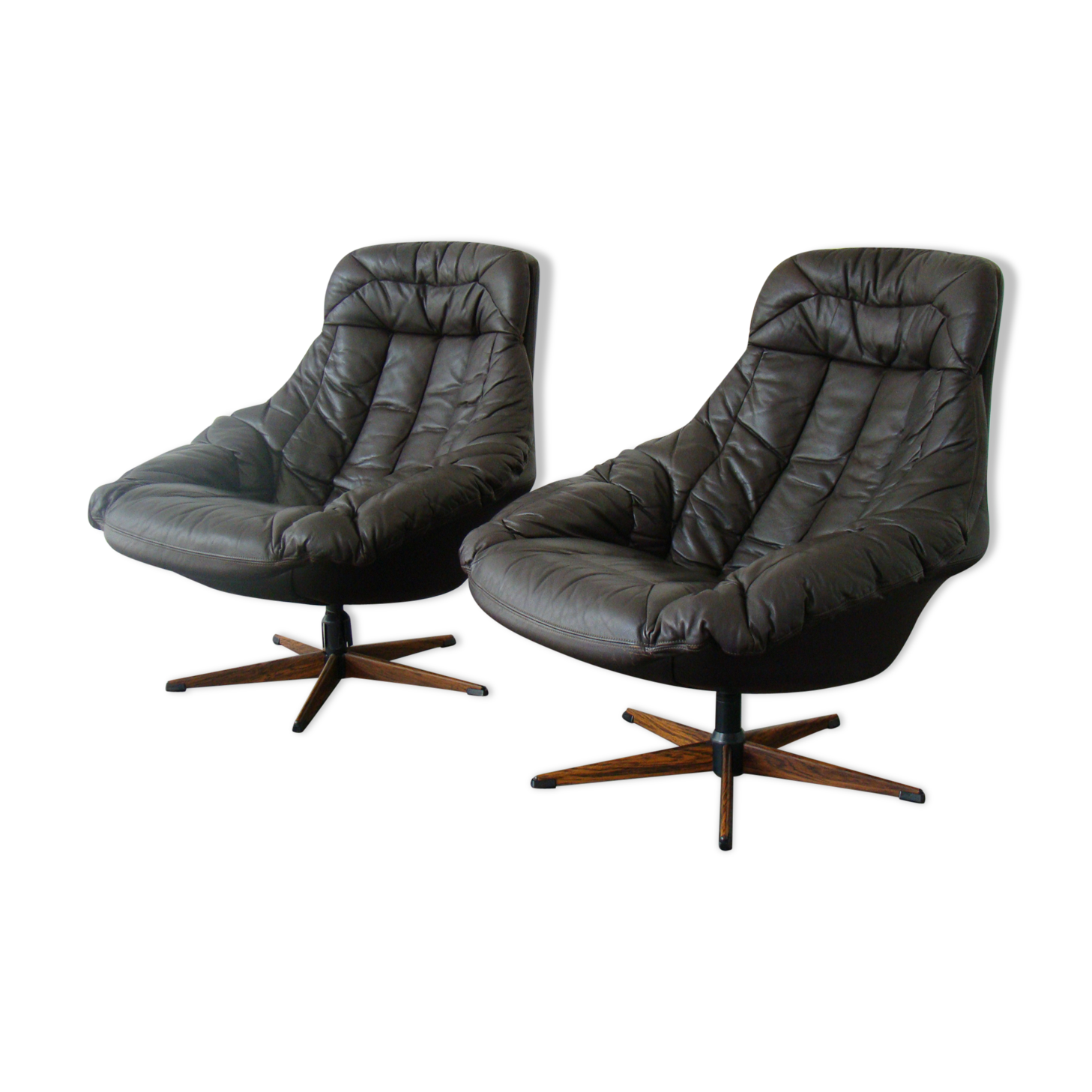 Pair of vintage Danish design brown leather swivel chairs by Bramin