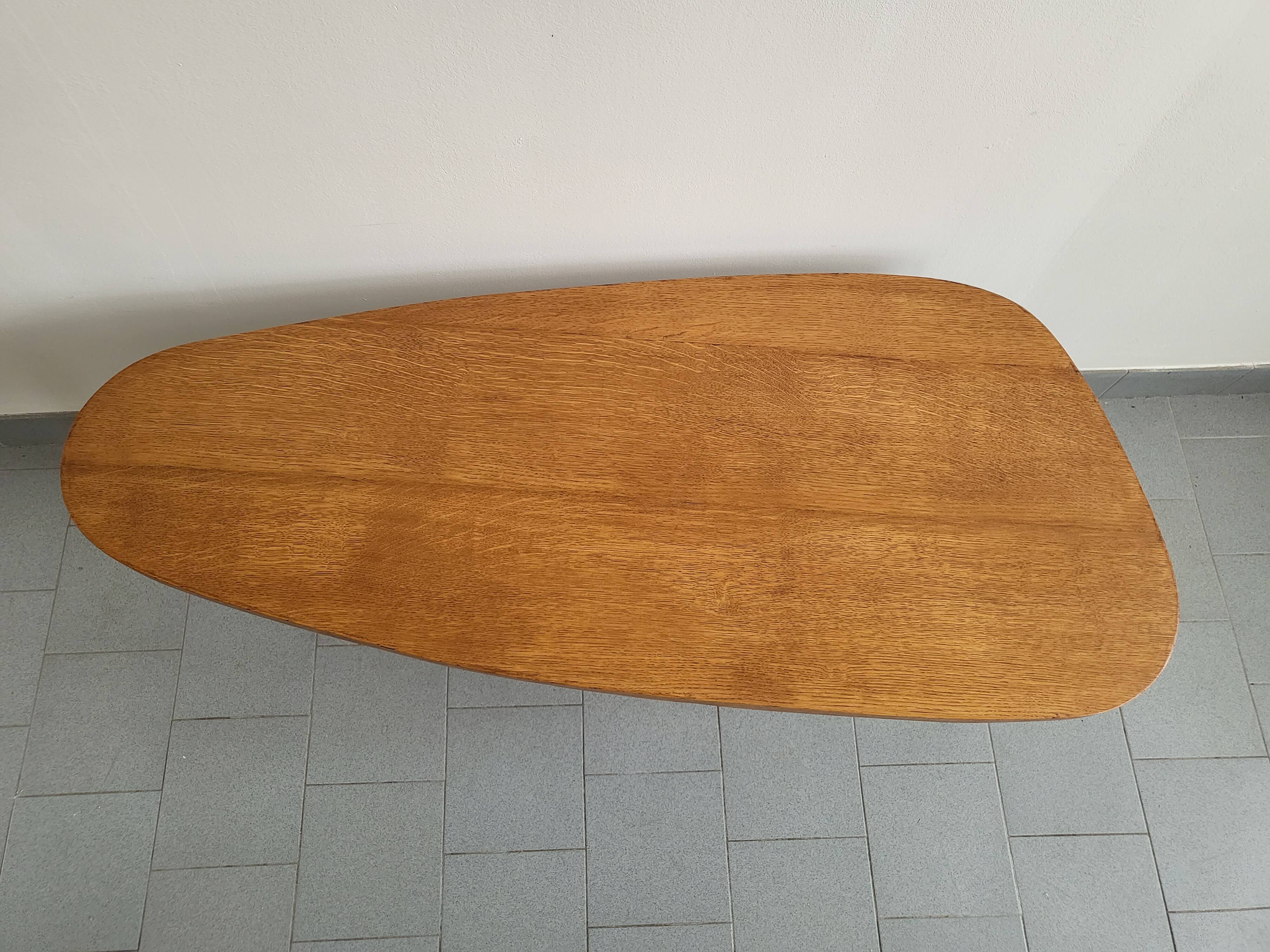 Vintage tripod coffee table 1950