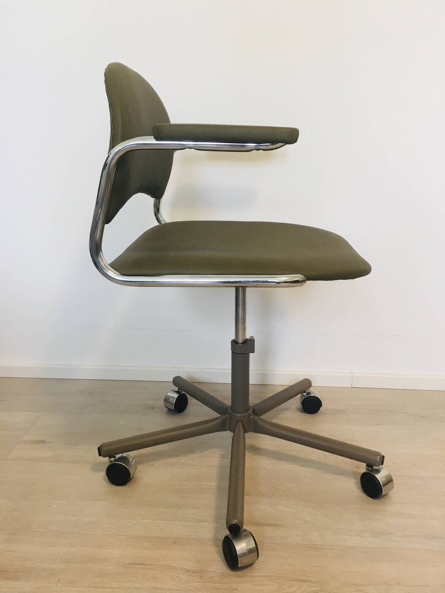 Vintage Olive Office chair by Kovona K 107 from Czechoslovakia 1970’s