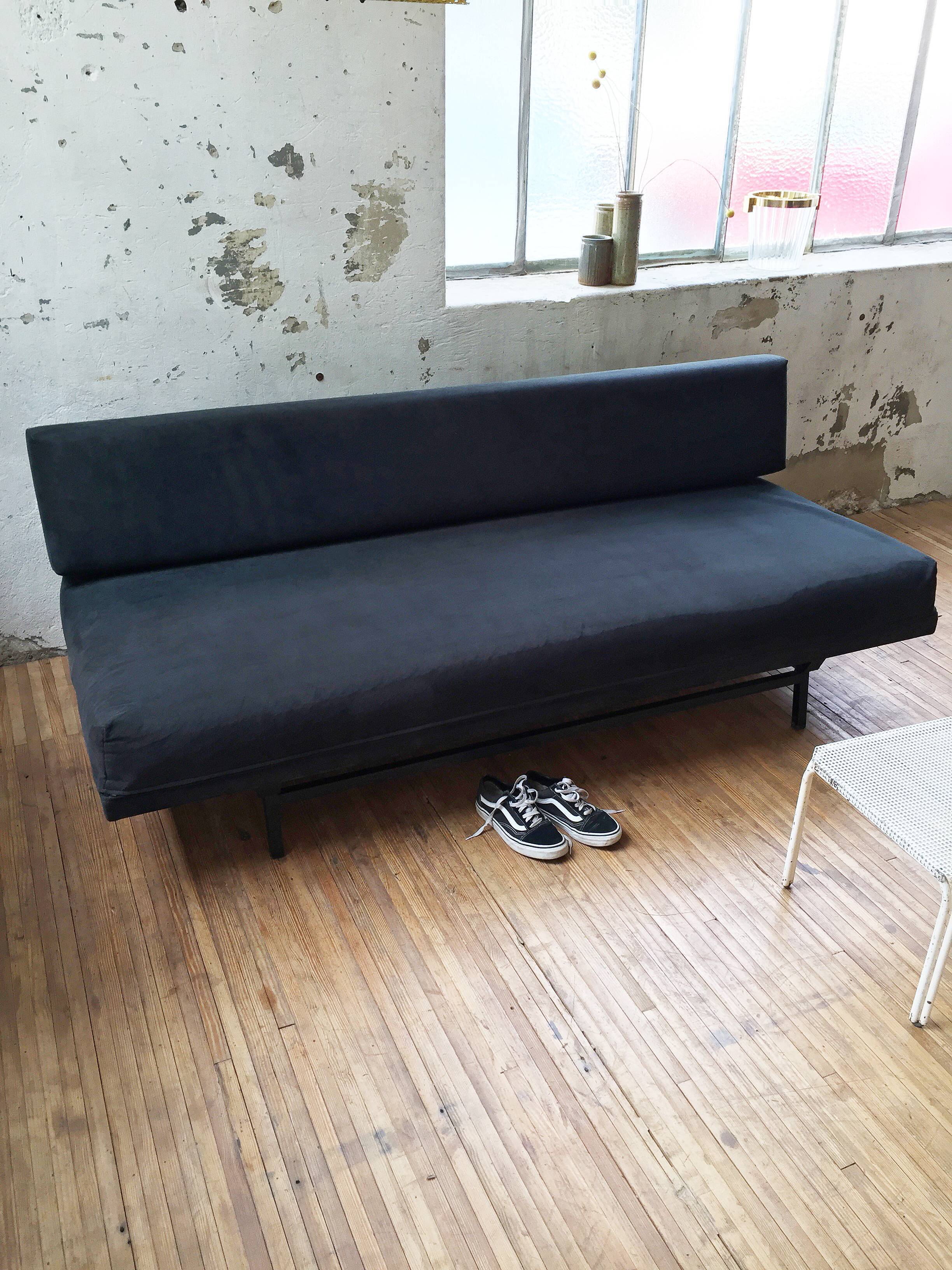 André Simard bench sofa for Airborne