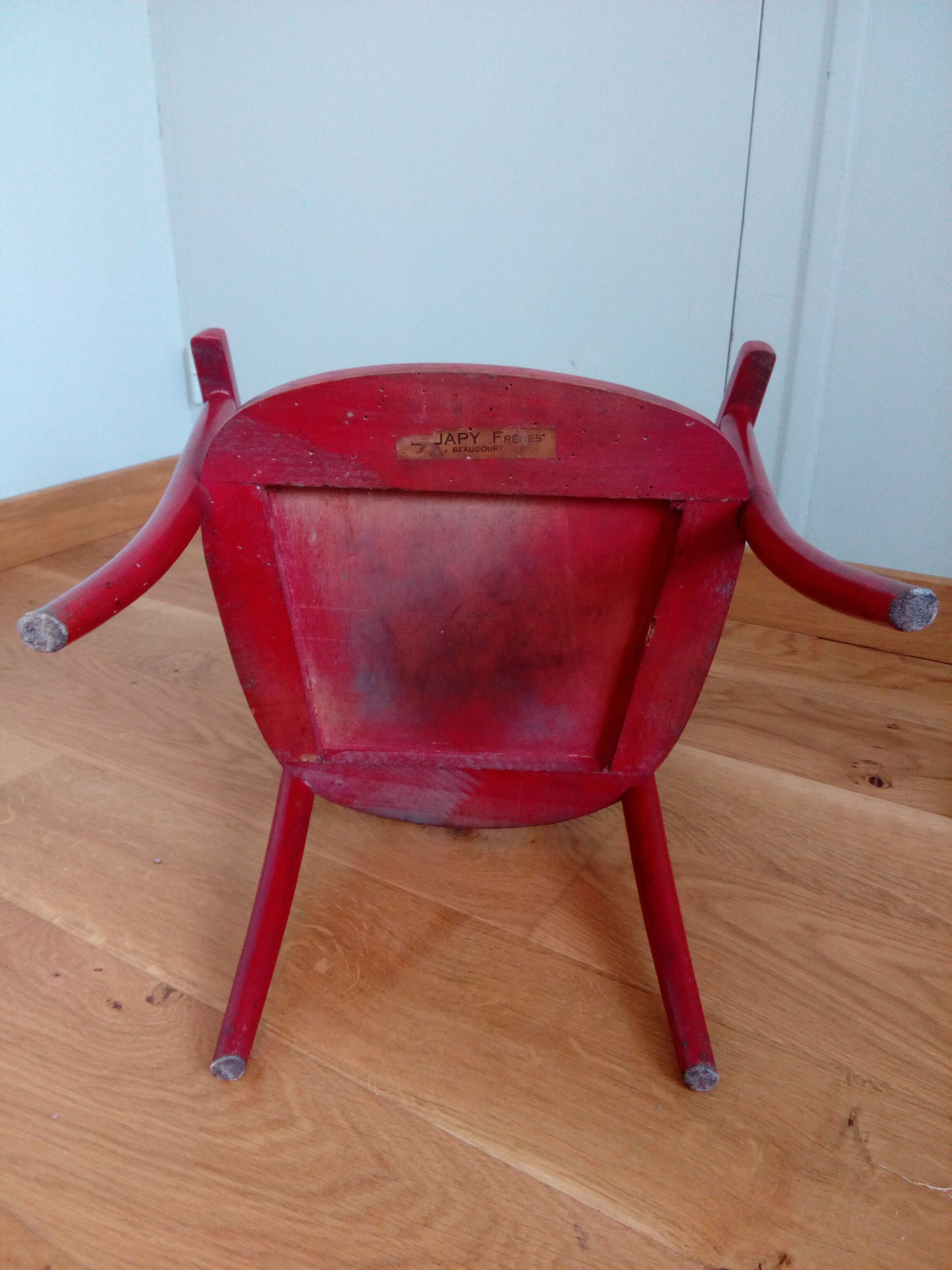 Children's chair JAPY Brothers in red lace-up curved wood