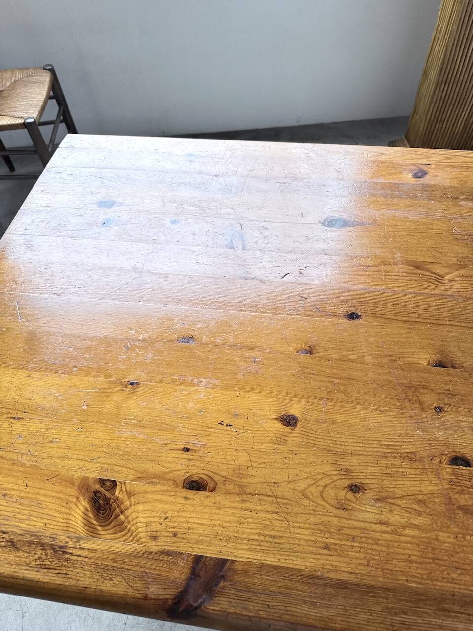 Mountain furniture table made of solid pine