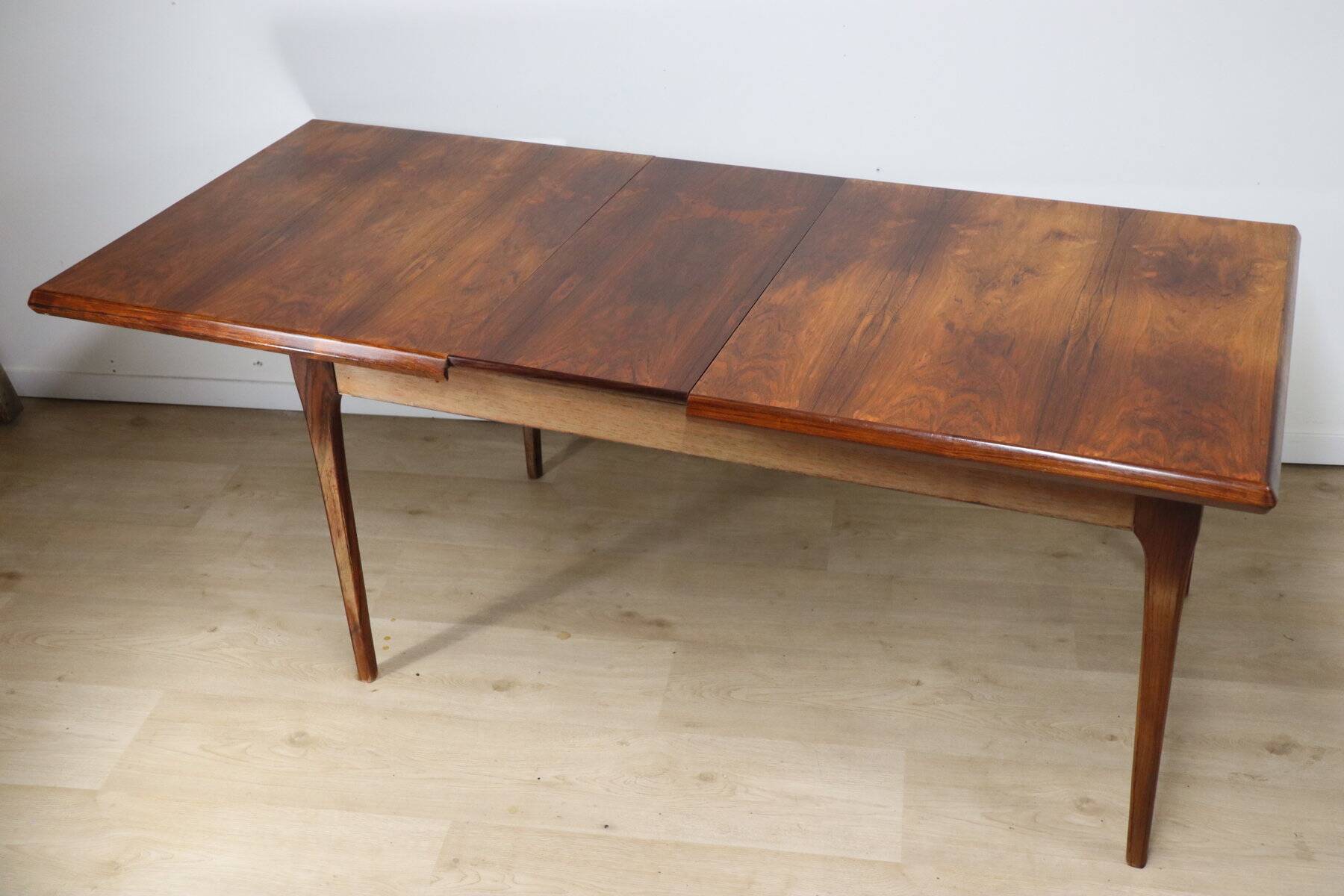 Scandinavian extendable rosewood dining table, 1960s