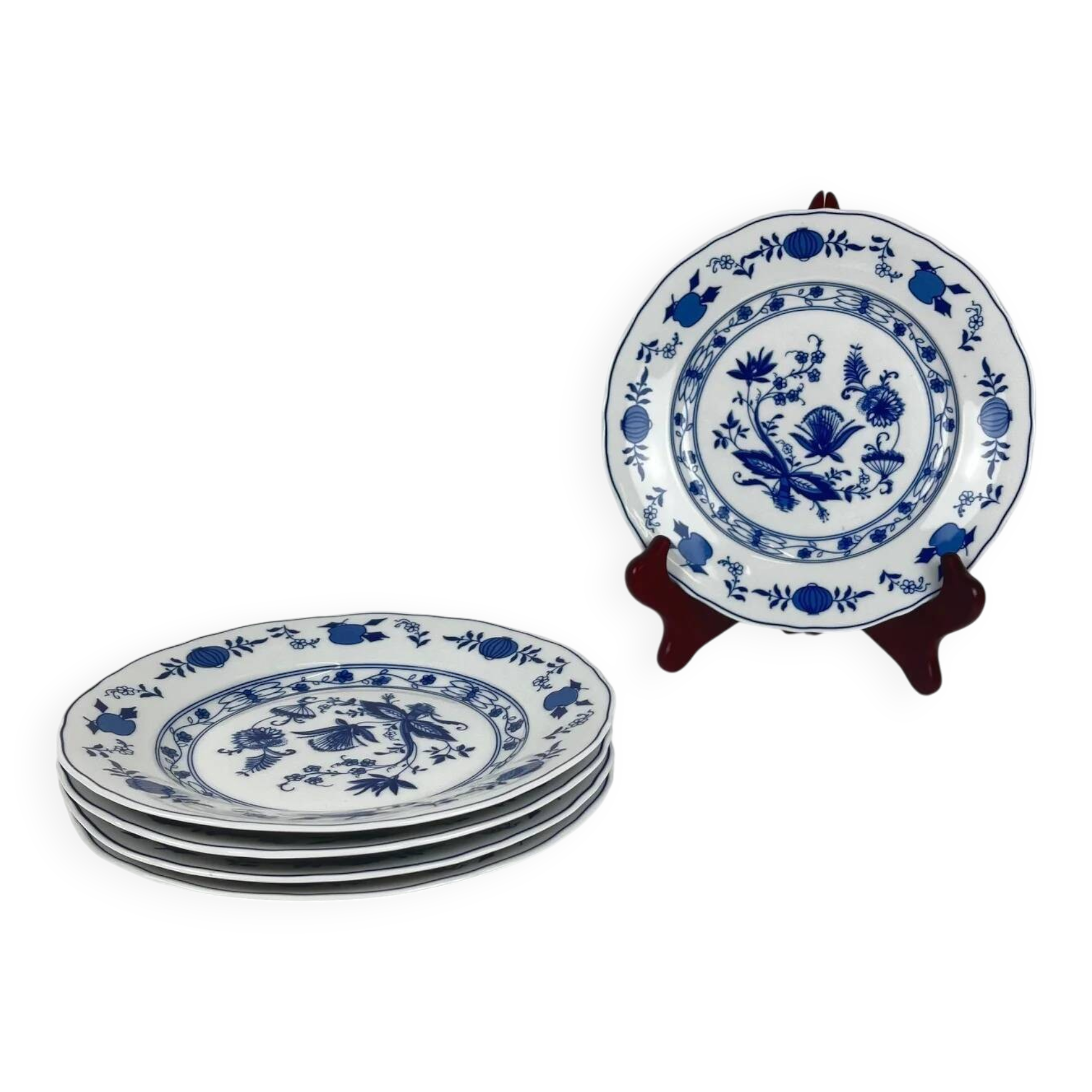 Set of 5 dessert plates with blue onion pattern by Wellco, porcelain.