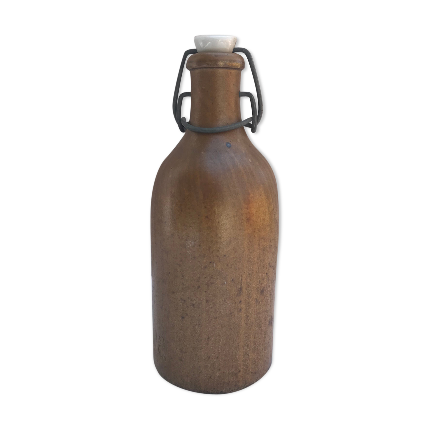 Ancient bottle brown sandstone - vintage white porcelain bouchon