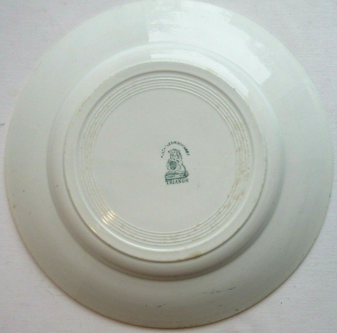 Art nouveau plate, saint amand Trianon model