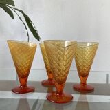 Coupe à glace en forme de cornet vintage
