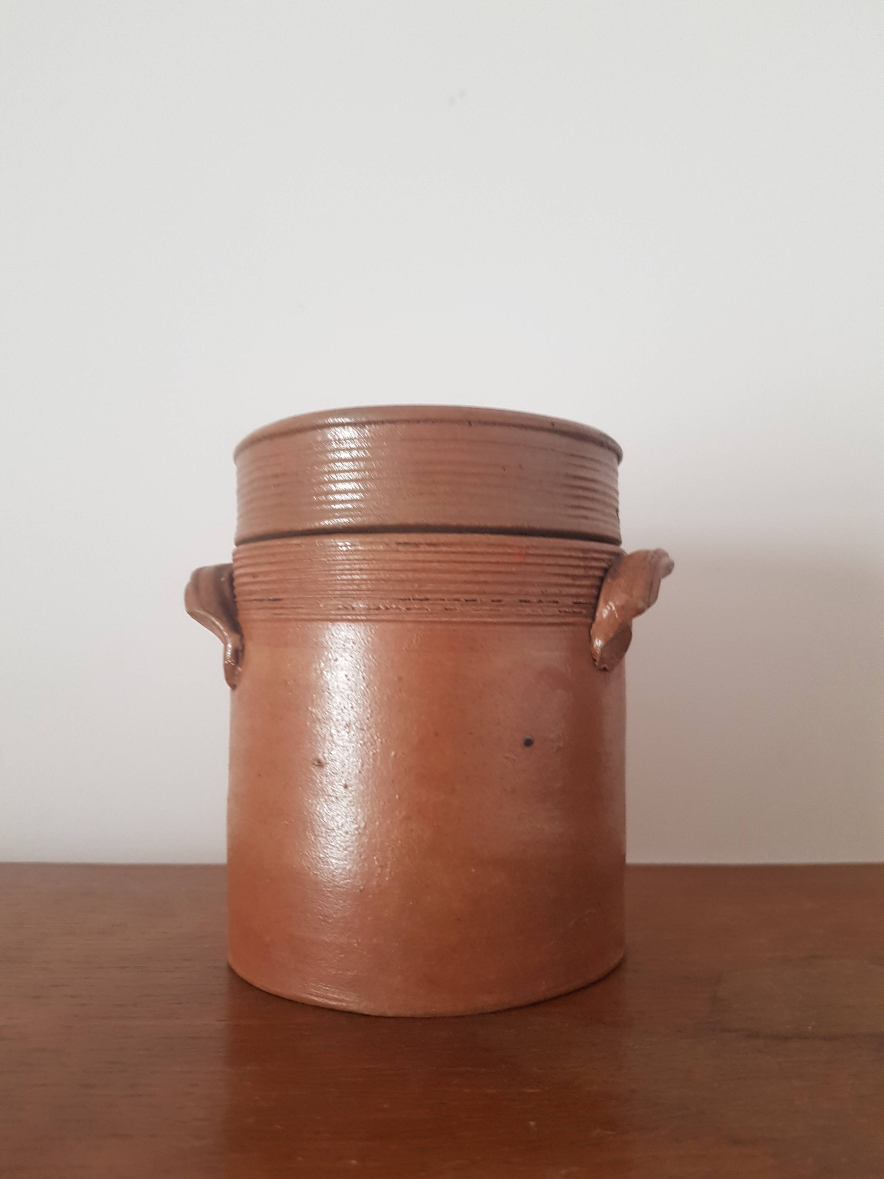 Small vintage pot