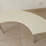 Vintage tripod coffee table in chrome and formica from the 1980s.