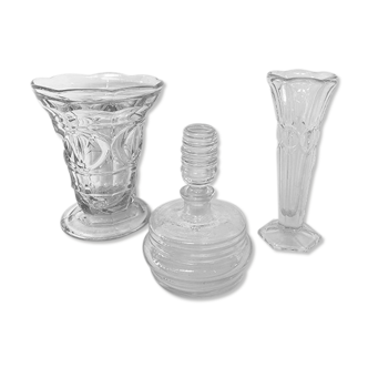 Lot vases