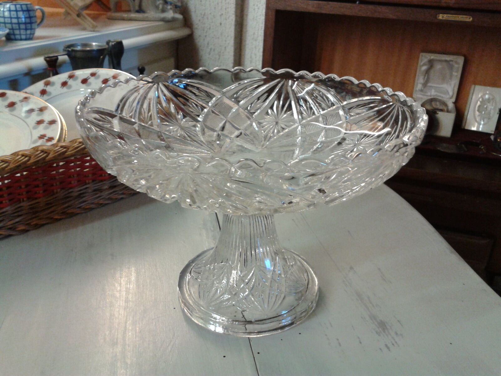 Cup on foot cut glass