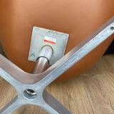 Swan armchair Arne Jacobsen edition Fritz Hansen brown leather