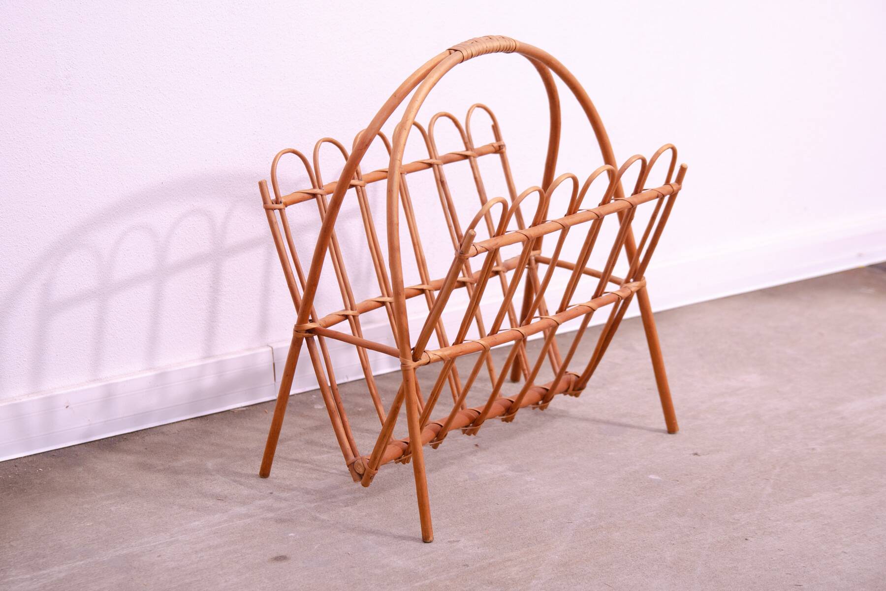 Mid century rattan magazine rack by Jan Kalous for ÚLUV, 1960´s, Czechoslovakia