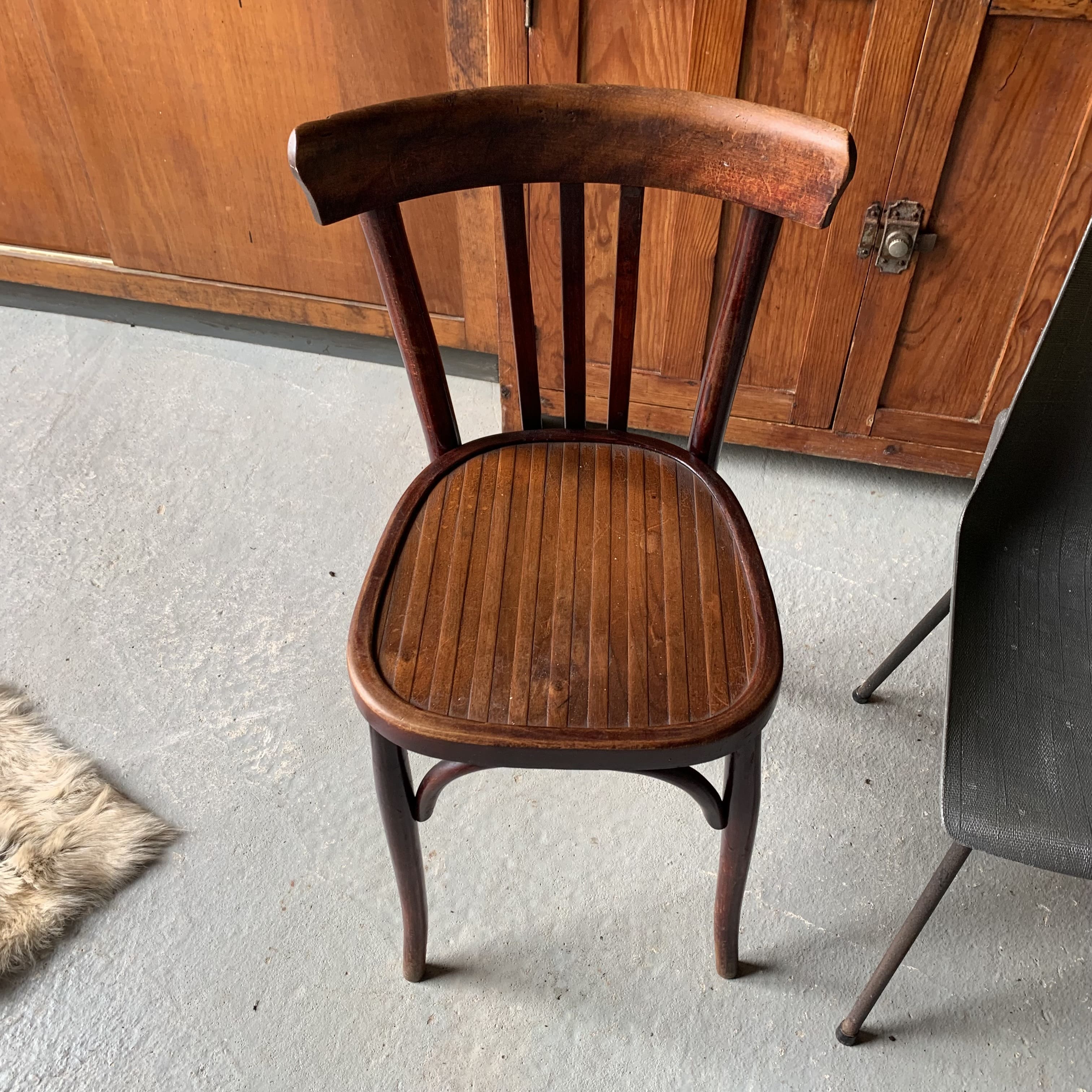 4 chaises dépareillées