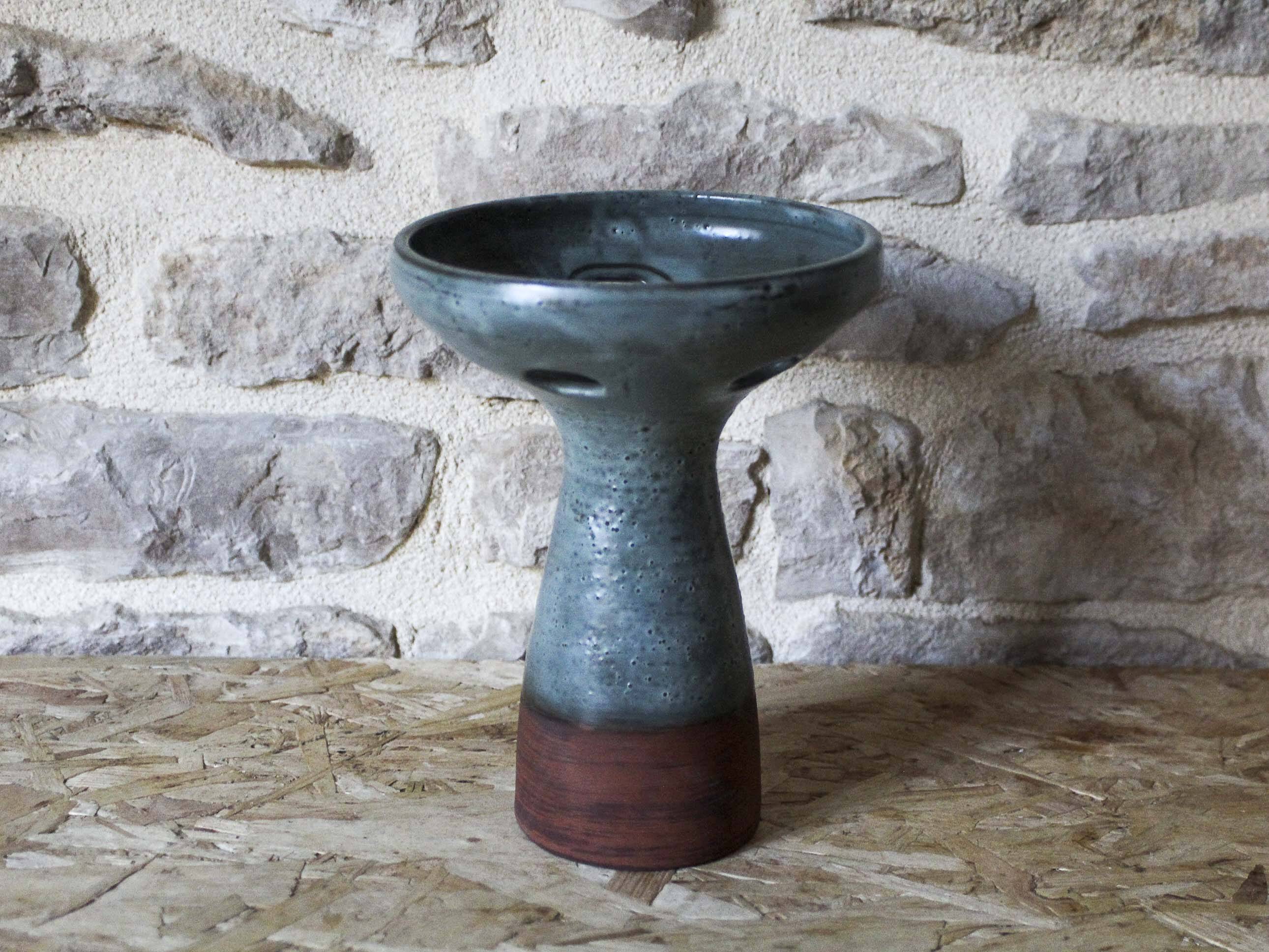 Ceramic pipe holder vase