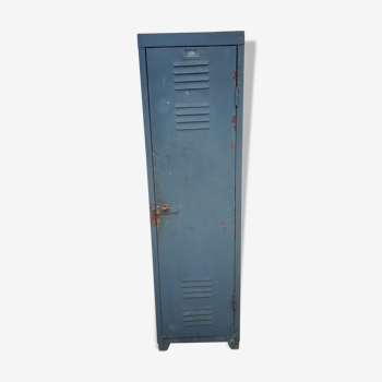 Former industrial metal wardrobe wardrobe