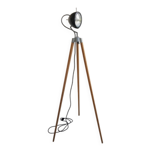 Lampadaire George, designer