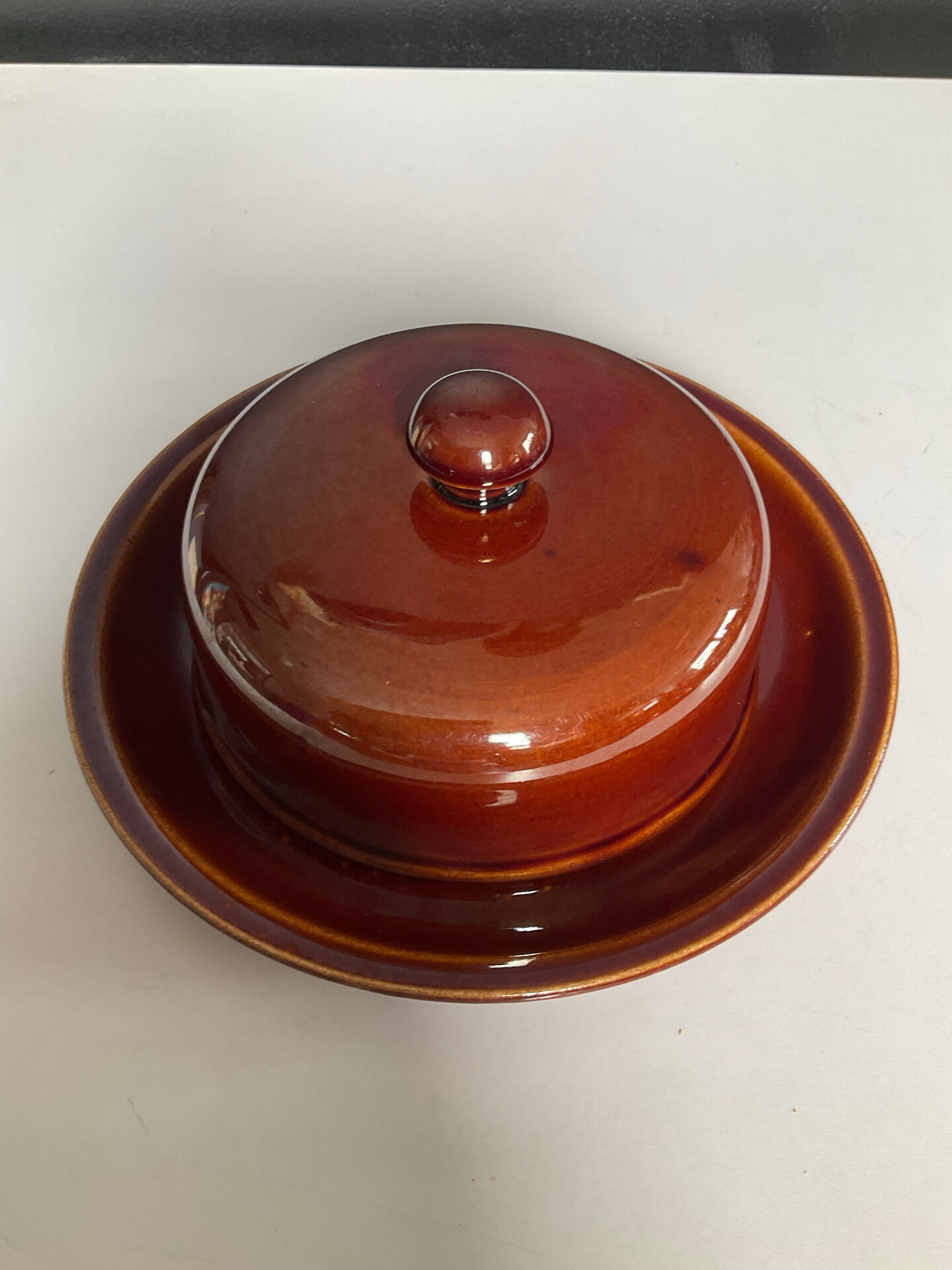 Beurrier à cloche vintage en céramique 