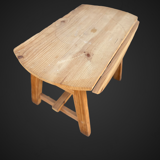 Round Table with Rustic Flaps and 2 Drawers