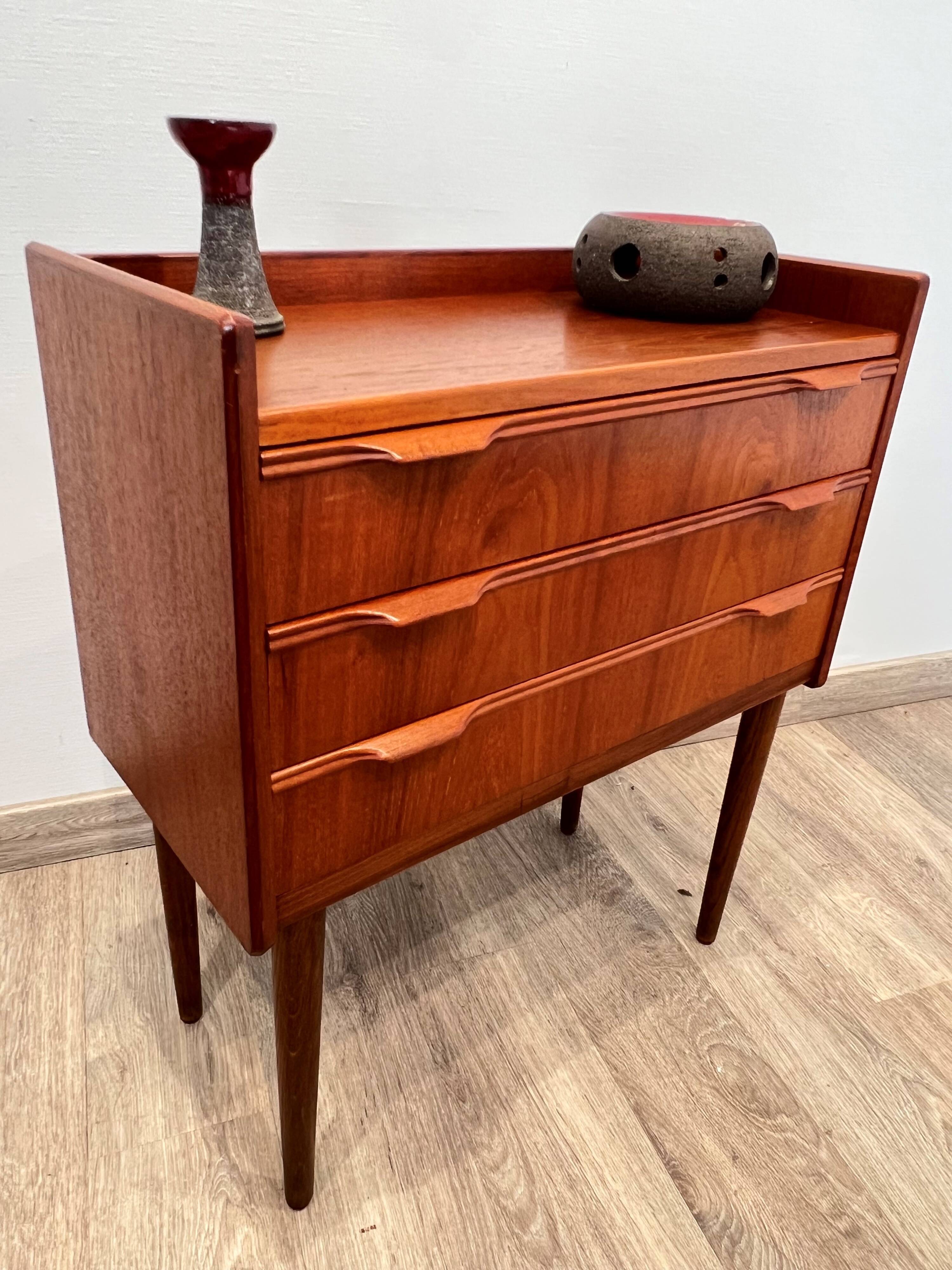 Scandinavian teak commode from the 1960s, Denmark.
