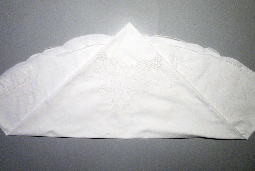 Embroidered round tablecloth