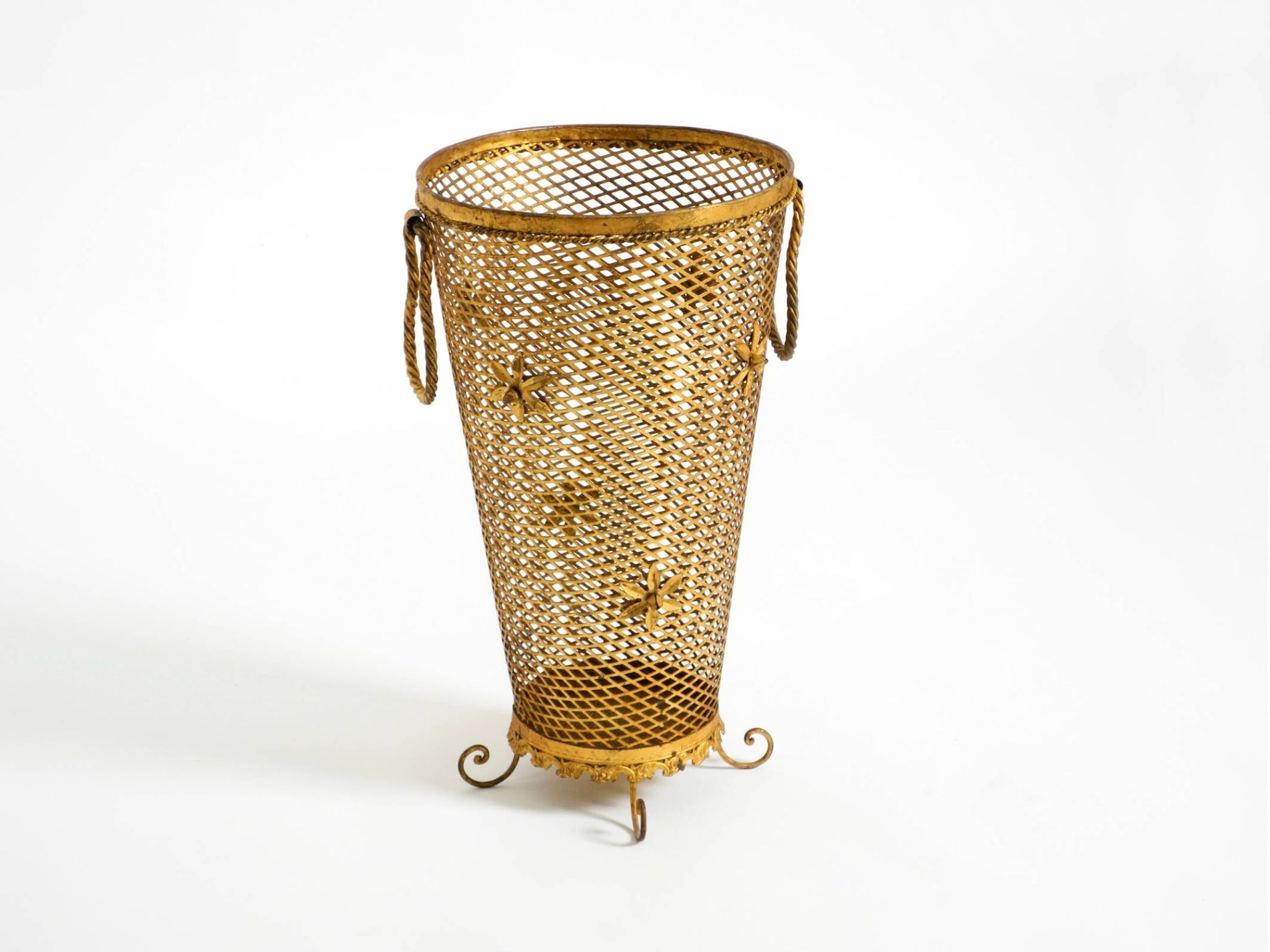 Large Mid-Century Regency umbrella stand made of gilded metal, Italy 1960s