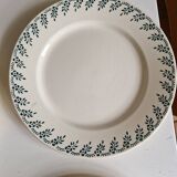 12 assiettes plates Choisy le Roi en terre de fer modèle 1212