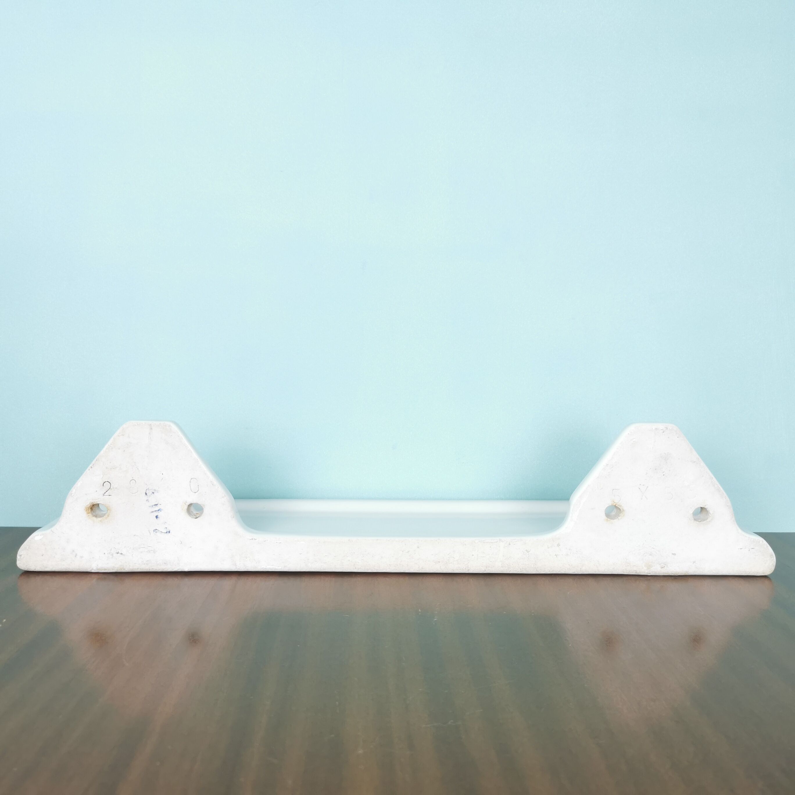 Bathroom shelf art deco