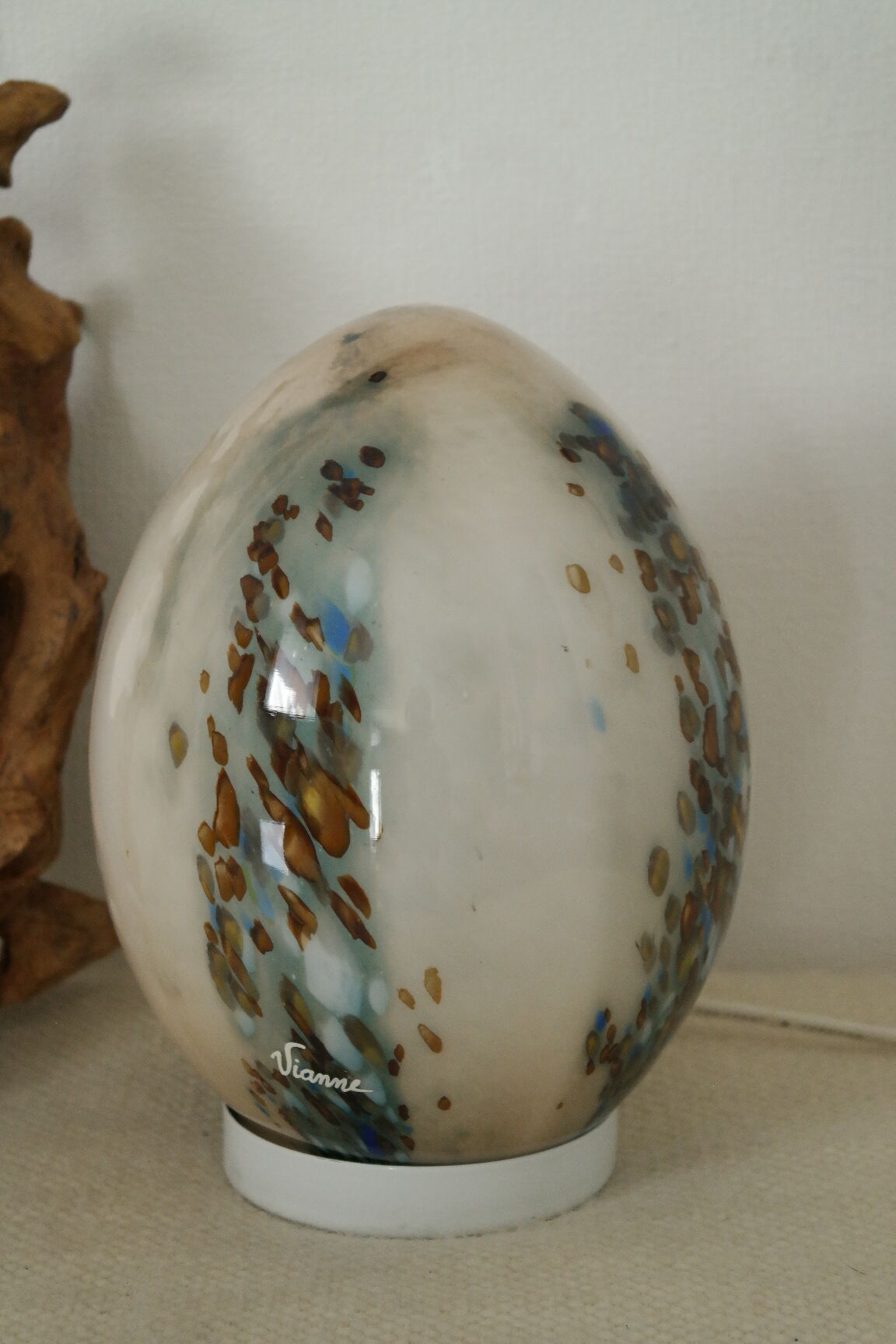 Vintage Vianne glassware opaline egg lamp