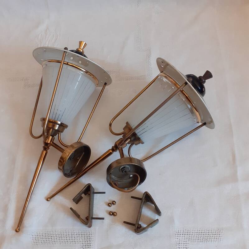 pair of wall-mounted torch lights corner 1950-1960 Arlus or Lunel glass metal