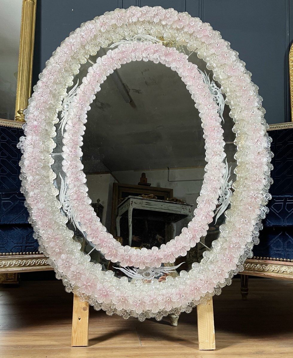 Oval Venice mirror from the 50s in Murano glass