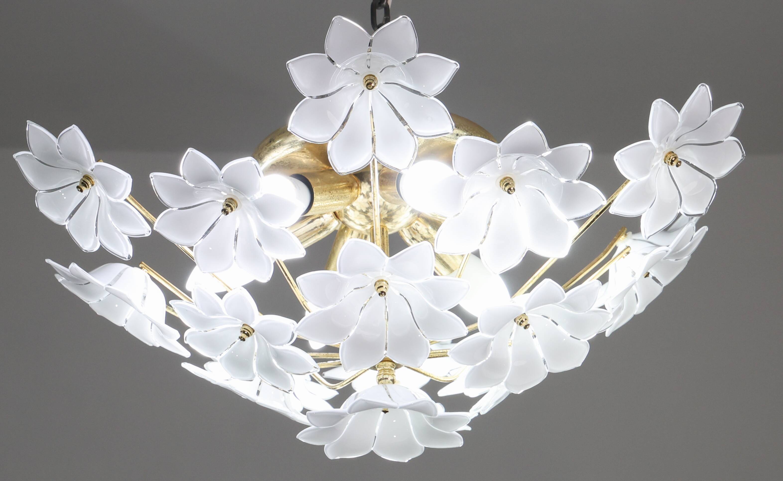 Audrey Hepburn, Delicious Murano Glass Ceiling Light White Wall Light Flowe