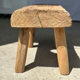 Side table in blond teak openwork tray