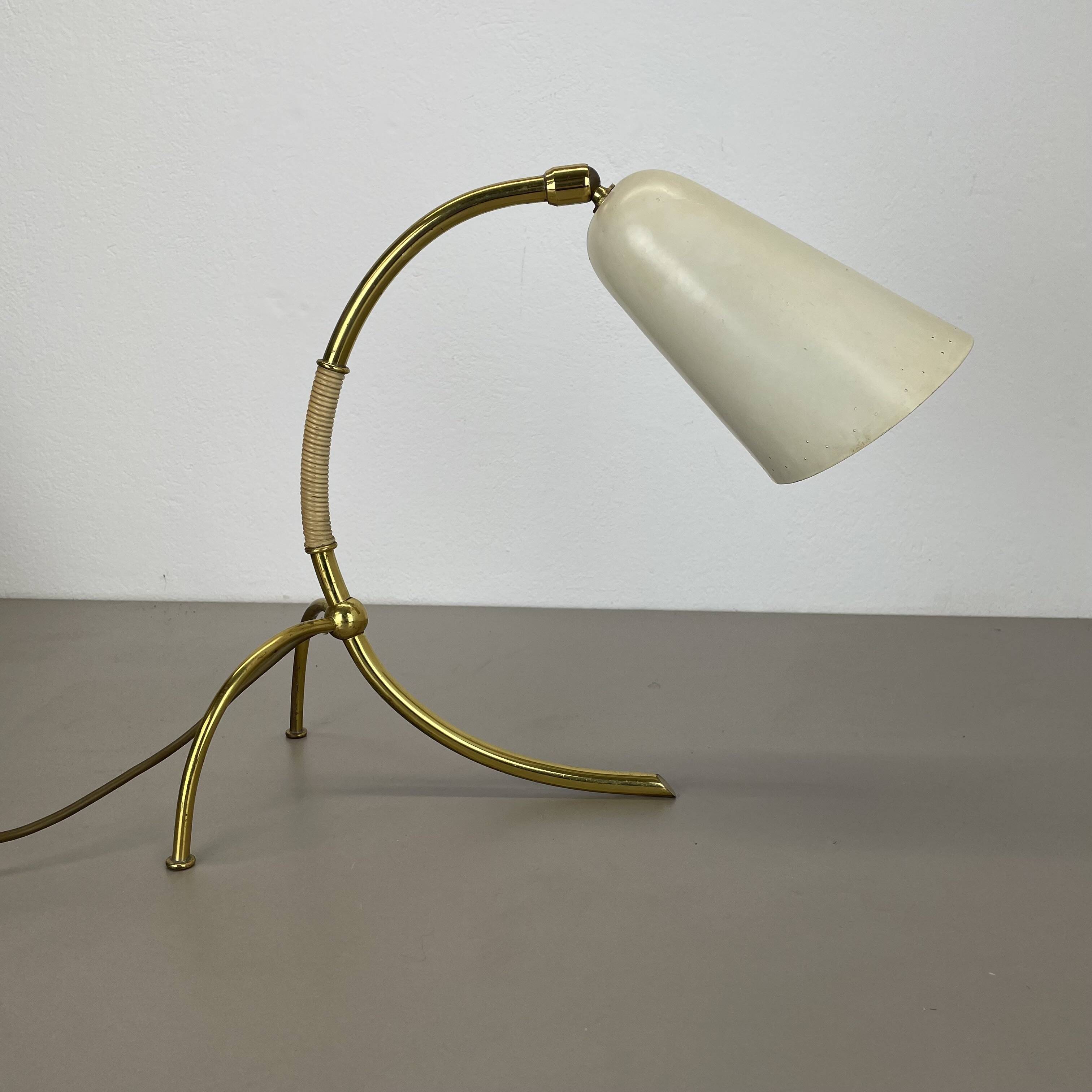 Tripod kalmar stilnovo style hollywood regency table lamp in brass, austria, 1950s