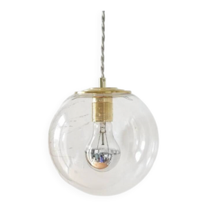 Suspension en verre transparent