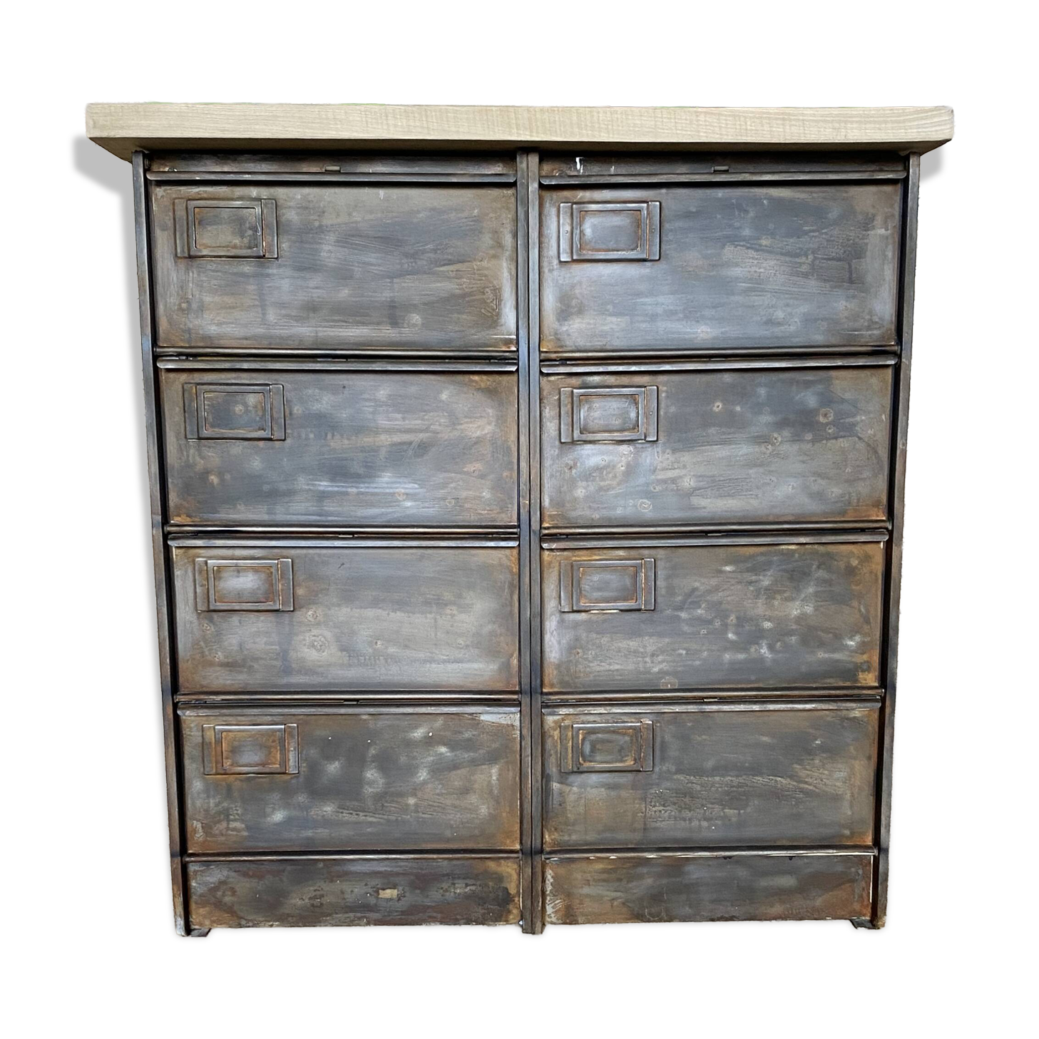 Furniture with 8 metal and wood flaps.