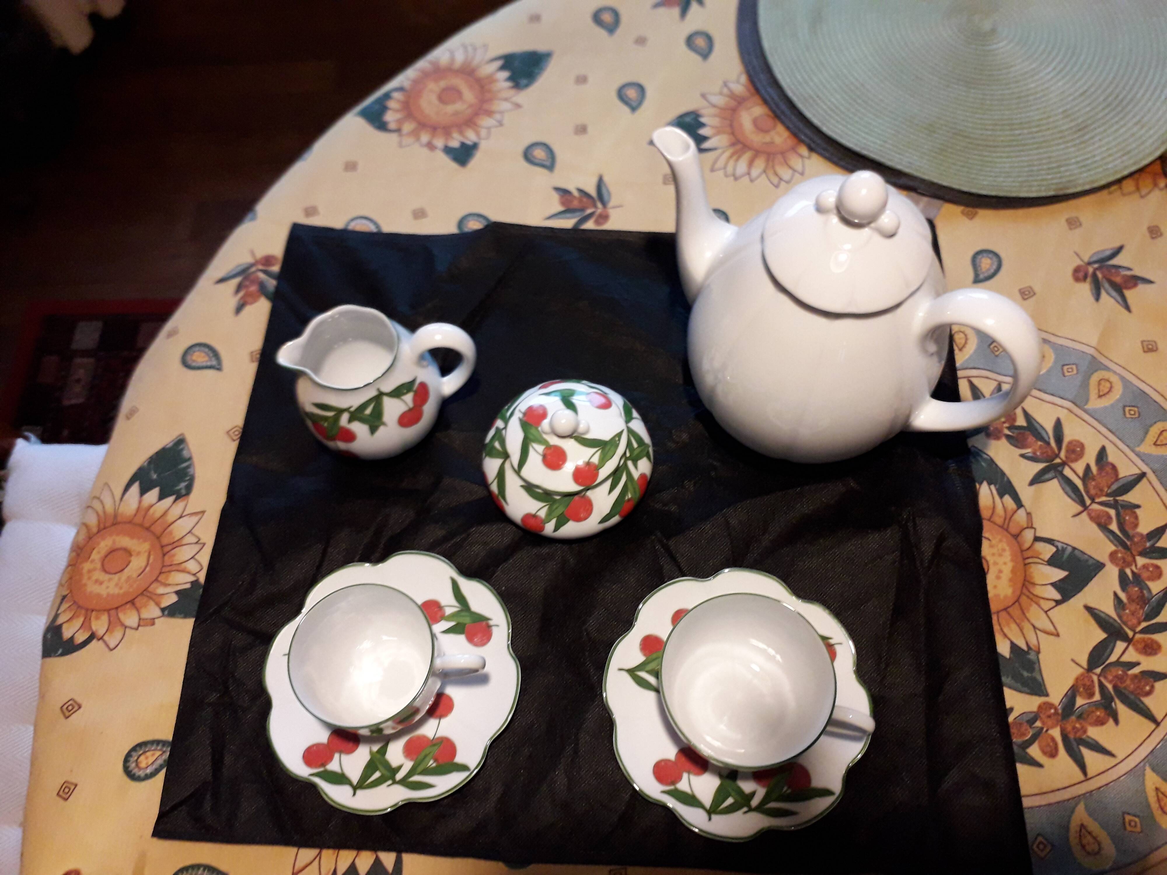 Tea/Coffee service porcelain manufacture Royal Limoges