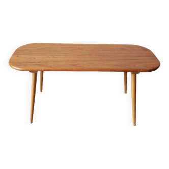 Scandinavian coffee table in solid elm