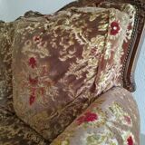 Classic-style velvet sofa